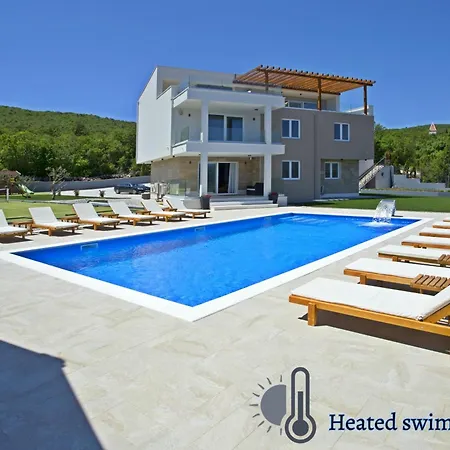 Vila Seven Lakes *