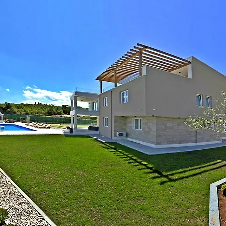 Seven Lakes Villa Lokvicic
